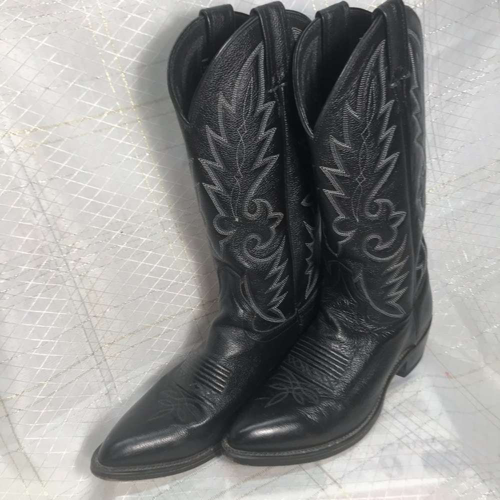 Men’s  Dan Post cowboy boots, size 7 Ee